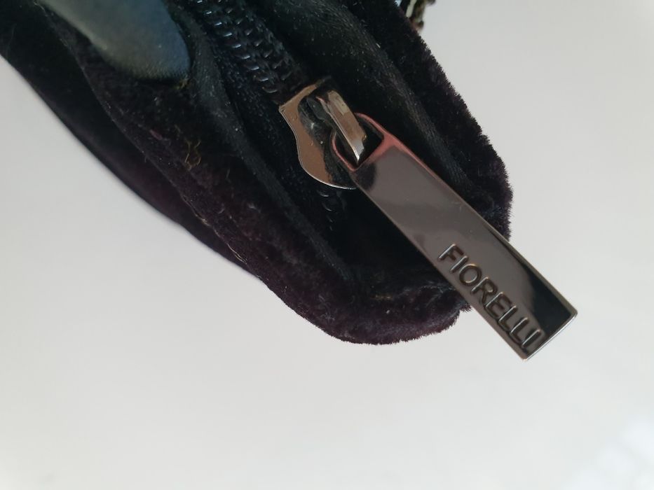 Mini torebka z czarnego aksamitu