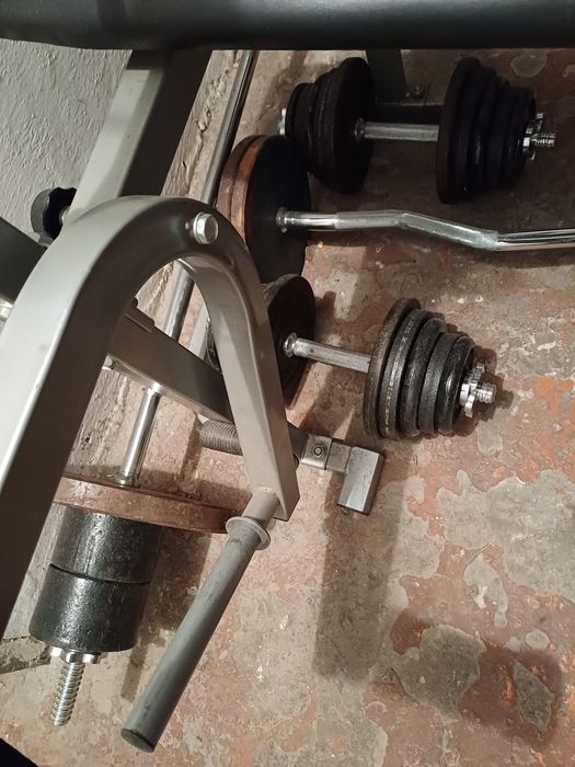 Siłownia sztanga hantle ławeczka obciążenie