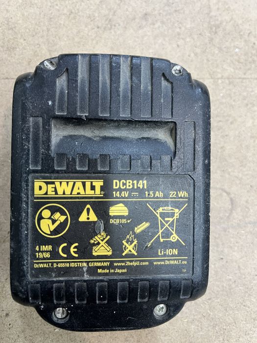 Шуруповерт Dewalt DCD733