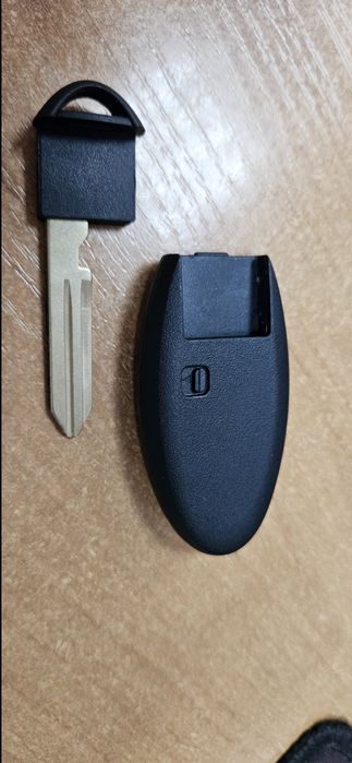 Продам ключ до Інфініті Infiniti 433MHZ.