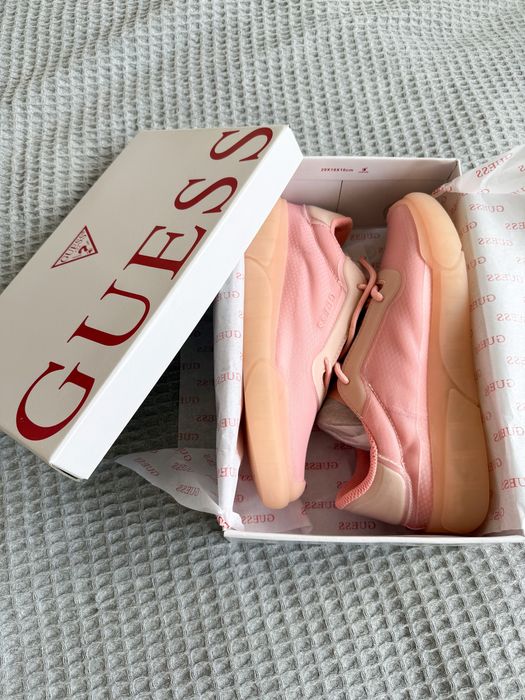 Sneakersy różowe rozm. 38 - GUESS