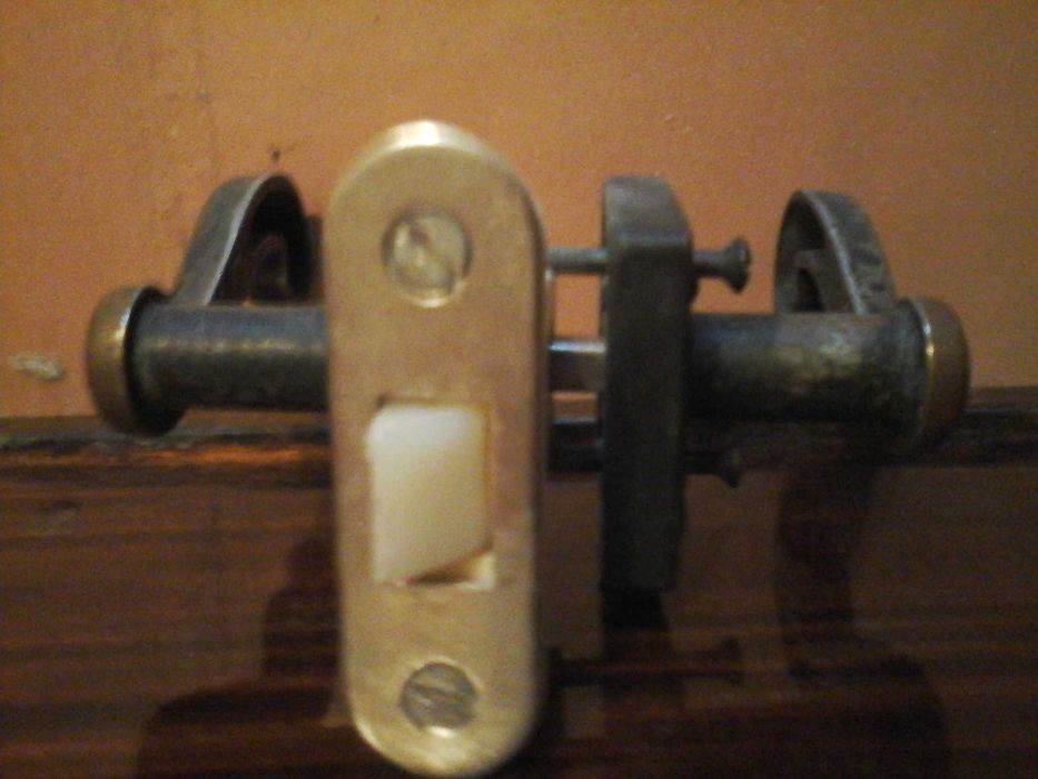 Продам замок для дверей