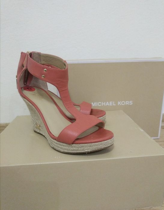 босоніжки MICHAEI KORS