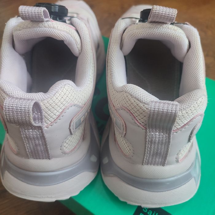 Кроссовки подростковые для девочки