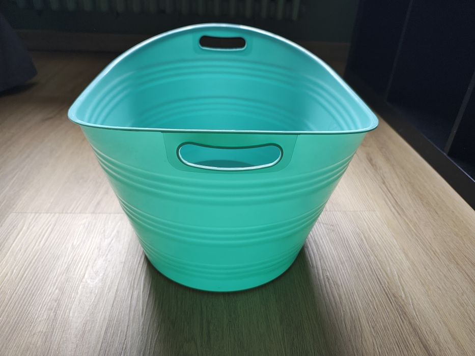 Miska turkusowa plastikowa