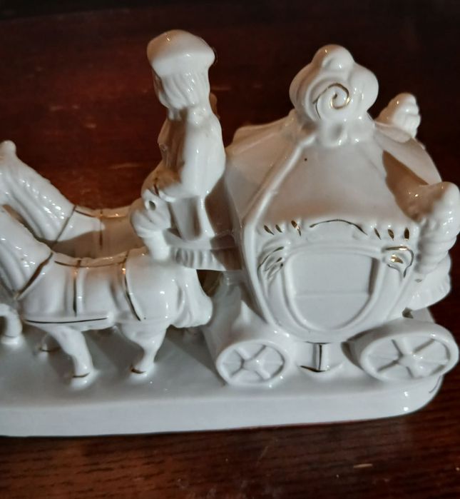 Figurka porcelanowa