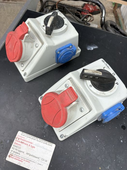 Gniazdo Silowe 400v 32A i 230