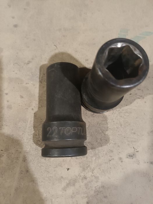торцевая ударная голова 3/4 на 22, в хорошем состоянии,  не разорвана