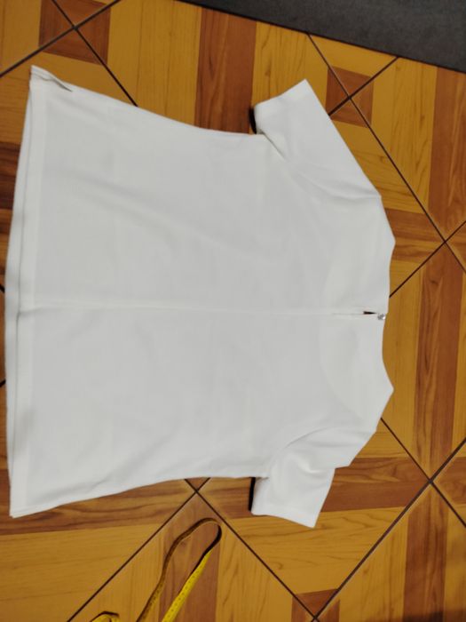 Bluzeczka są z ozdobą