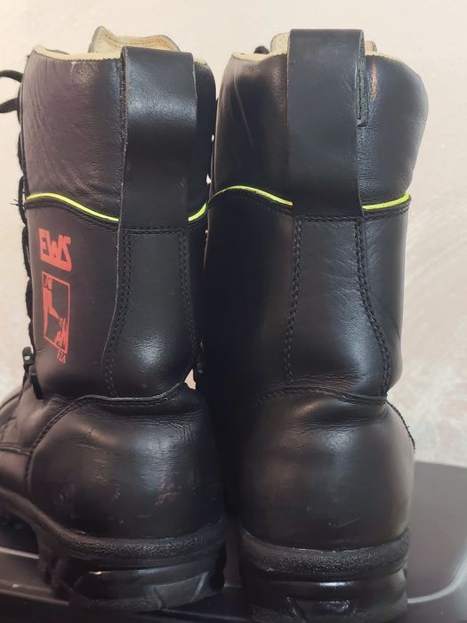 Buty EWS skórzane
