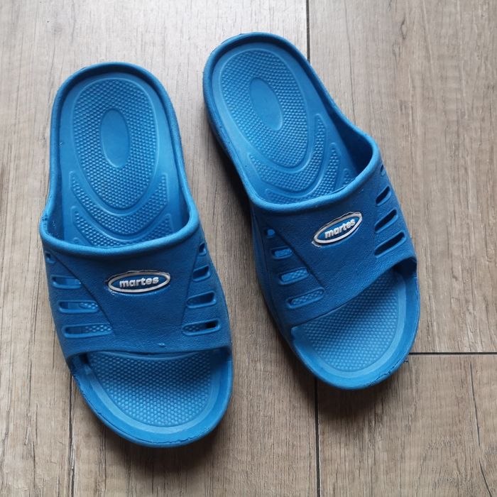 Klapki basenowe rozmiar 31 MARTES