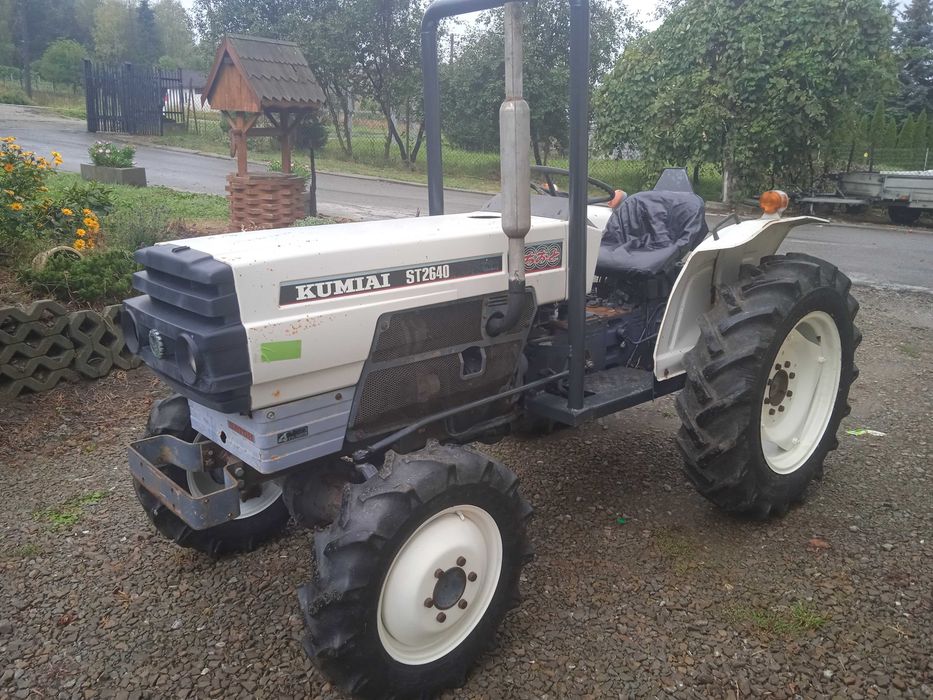 ciągnik 4x4 Mitsubishi kumiai st2640 26km