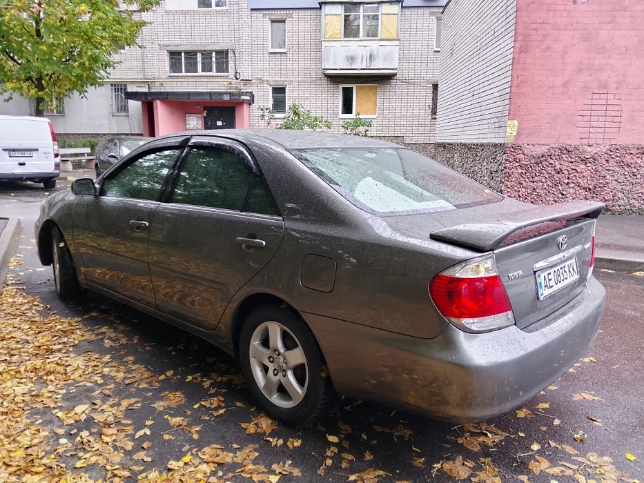 Toyota Camry  30