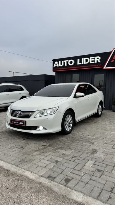 ОФІЦІЙНА Toyota Camry Тойота Камрі XV 50 2014 р 2,5 бенз 6АКПП