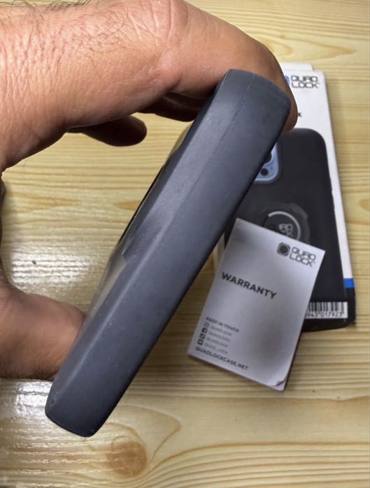 Capa Quad Lock para iPhone 13 Pro Max