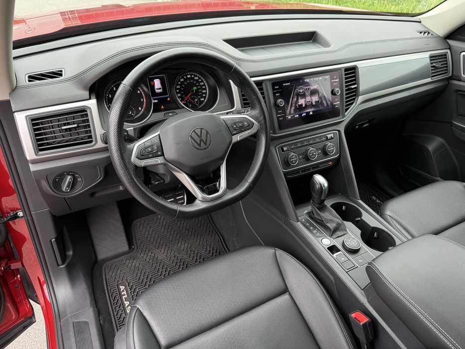 Volkswagen Atlas  2020 року 3.6 бензин автомат, повний привід, 68т. км.