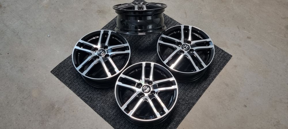 Honda 15" Felgi aluminiowe nowe 5x114,3 Civic FR-V CR-V alufelgi