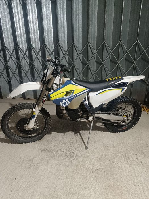 Husqvarna TE 300 matrículada