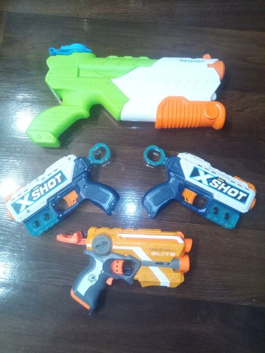 Нерф. Дитяча іграшка.