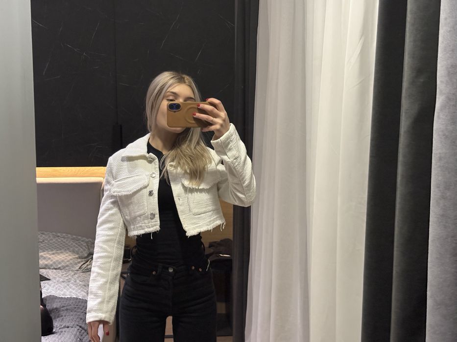 Джинсова куртка біла bershka S