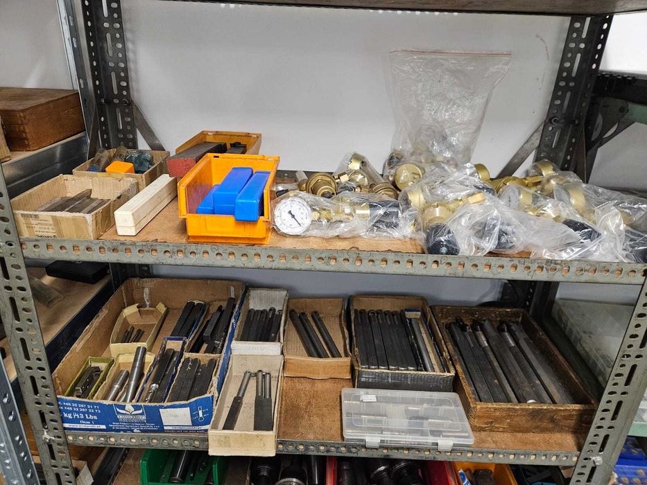 Narzędzia tokarsko-frezarskie oraz garażowe