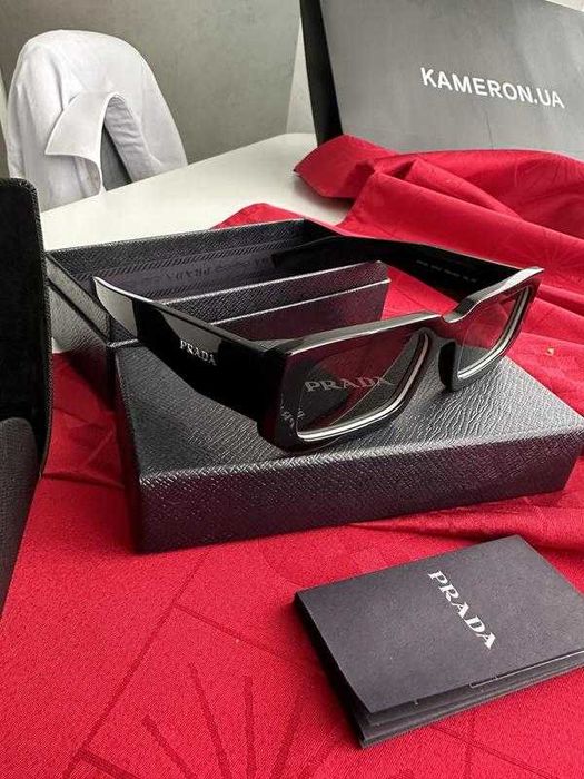 Окуляри Prada сонцезахисні/Очки солнцезащитные Prada SPR 06Y