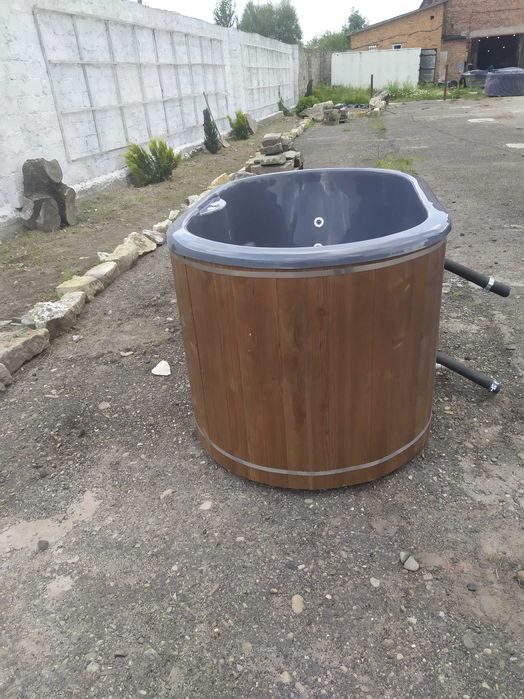 Виробники чанів джакузі. Купель на дрова Спа комплекс Баня Сауна