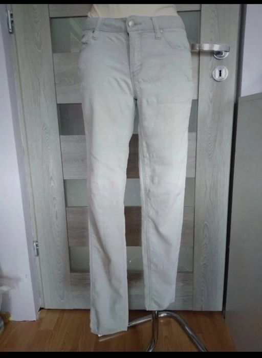 Damskie rurki r. 34,elastyczne, kolor jasno niebieski, bardzo miękkie