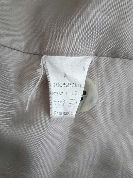 Gabardina bege com enchumaços (tam. 46)