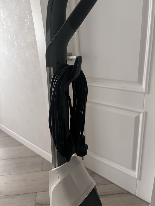 Миючий ручний пилосос Karcher