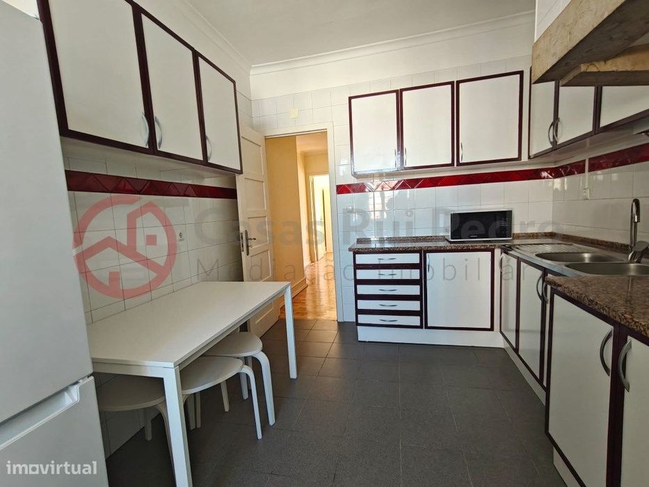 Apartamento T5 no Arreiro