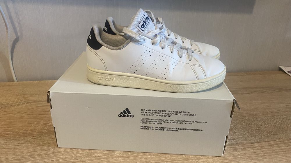 Кросівки Adidas 35-36 розмір