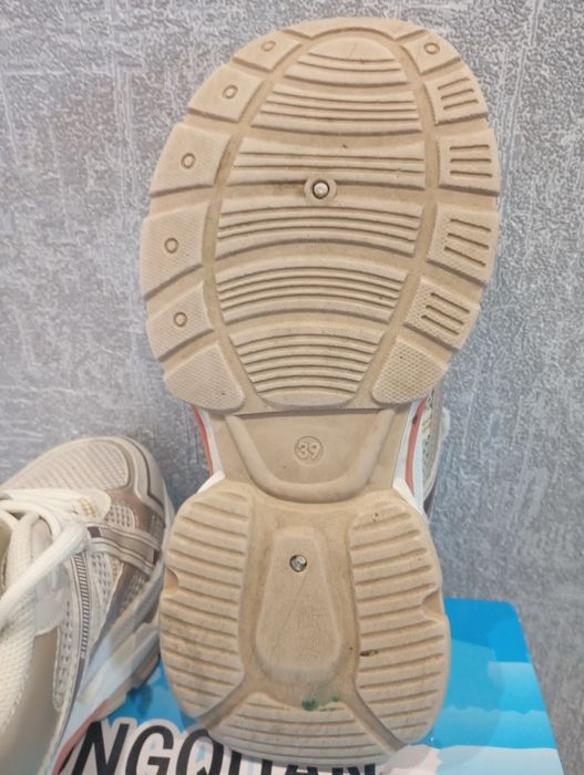 Кросовки  для девочки