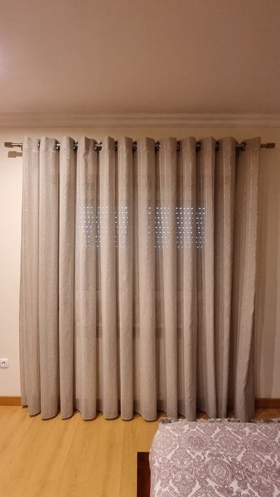Cortinados cinza