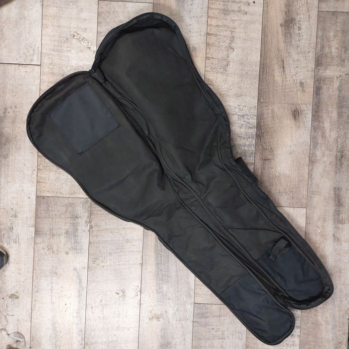 Pokrowiec na gitare basową