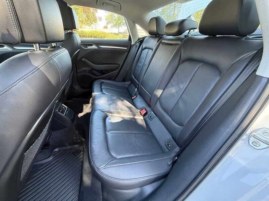 Audi A3 quattro Premium      2015