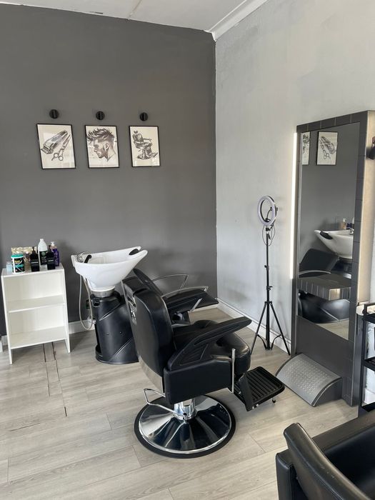 Barbearia em pleno funcionamento