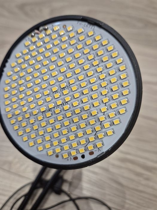 Lampa do kwiatow. Full spectrum