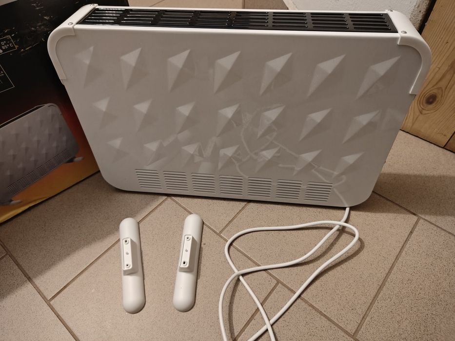 Grzejnik konwektorowy 2000W