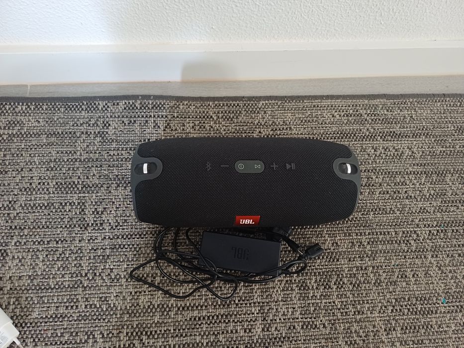 JBL Xtreme 1  semi nova