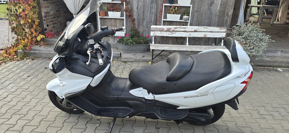 Suzuki Burgman 650