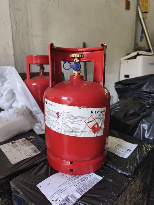 Gás para carregamento de A C automovel