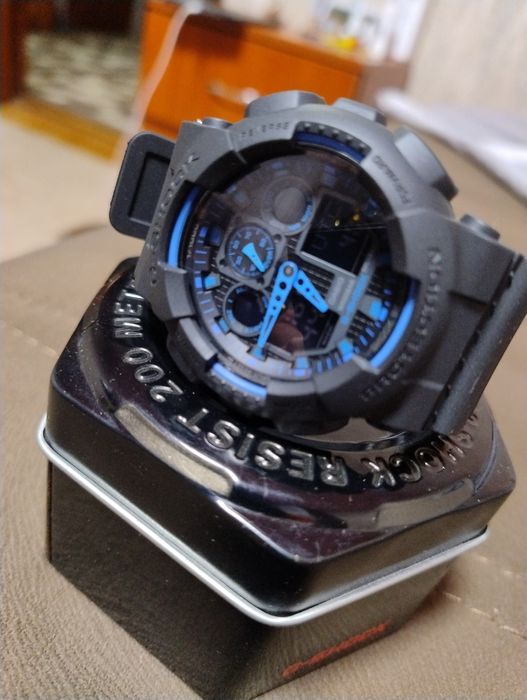 Casio G Shock ga-100  Casio ga100