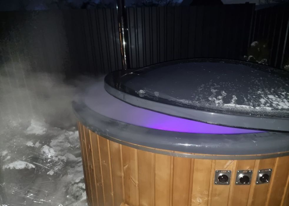 Чан з Джакузі! Оренда Будинку Подобово! Новий, сучасний