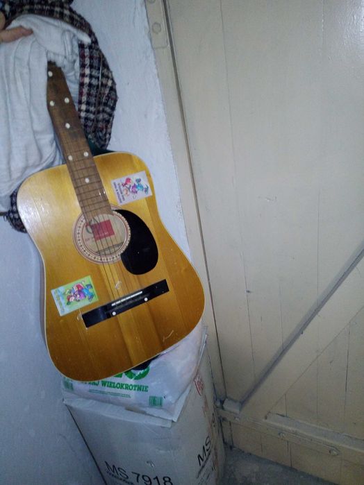 gitara klasyczna..