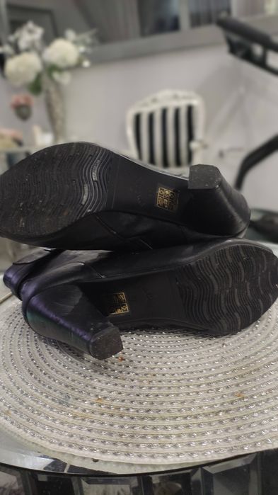 Buty damskie ze skóry ekologicznejj