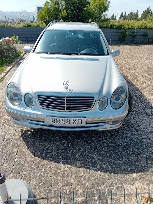 Mercedes e 220 2004
