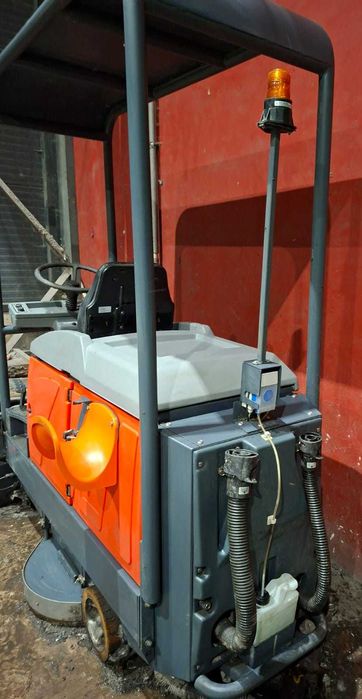 Zamiatarka HAKO Scrubmaster B140R.