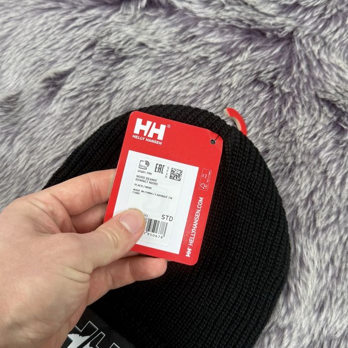 Нова шапка Helly Hansen Beanie Стандарт розмір 00145