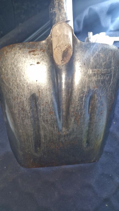 Лопата совковая.